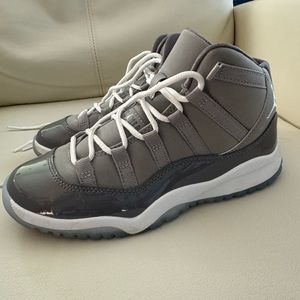 Nike Jordan 11 Cool Grey boys size 2.5